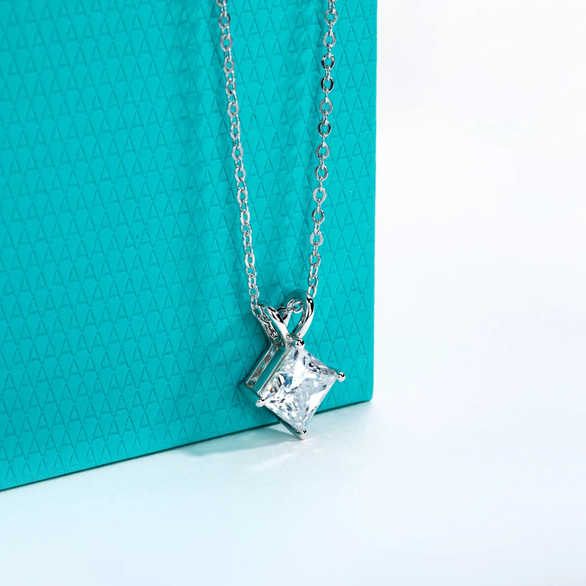 Colar Solitário Moissanita Princess Cut D Color 2ct/3ct/4ct/5ct em Prata 925