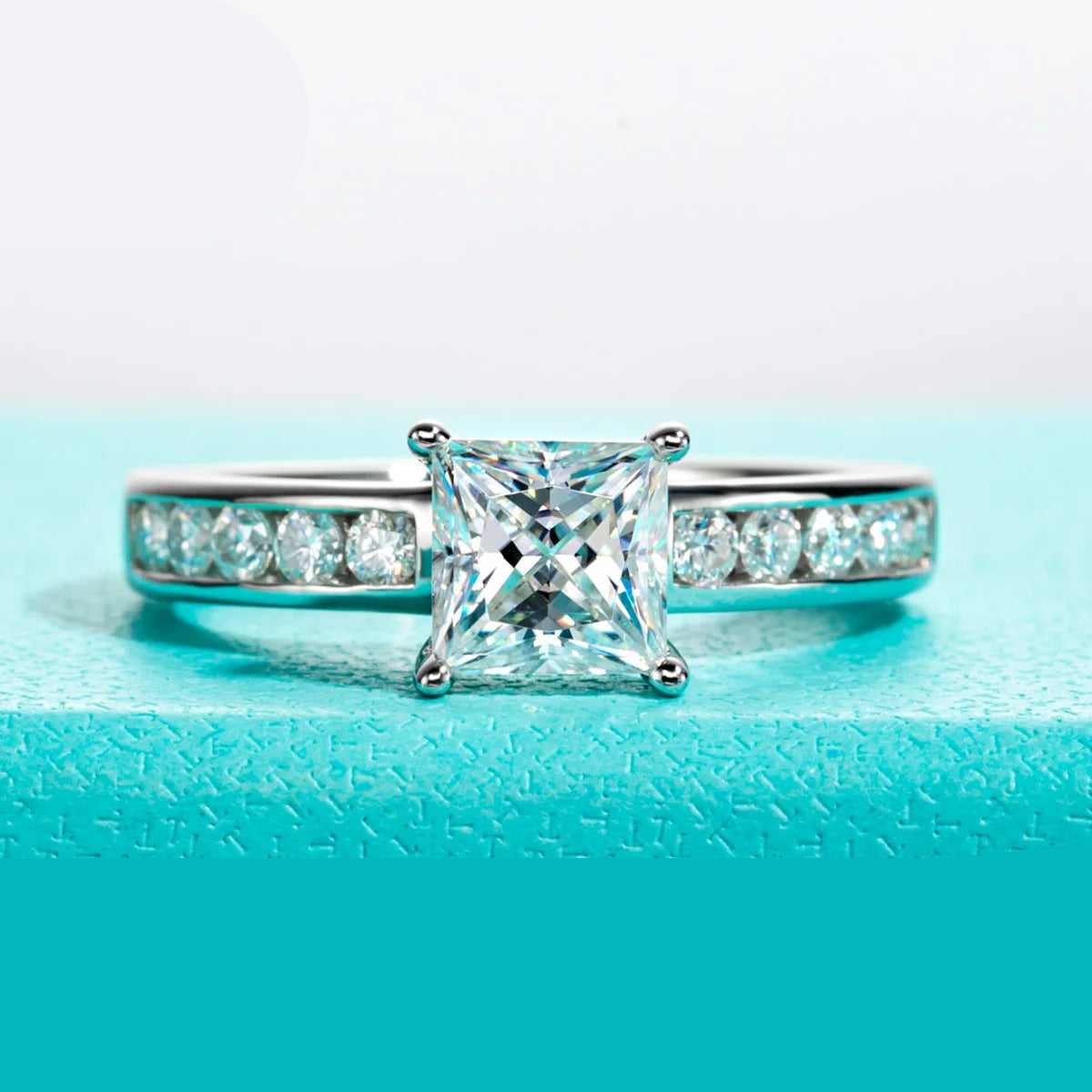 Conjunto de Noivado Moissanita Princess Cut 1.2ct D Color em Prata 925