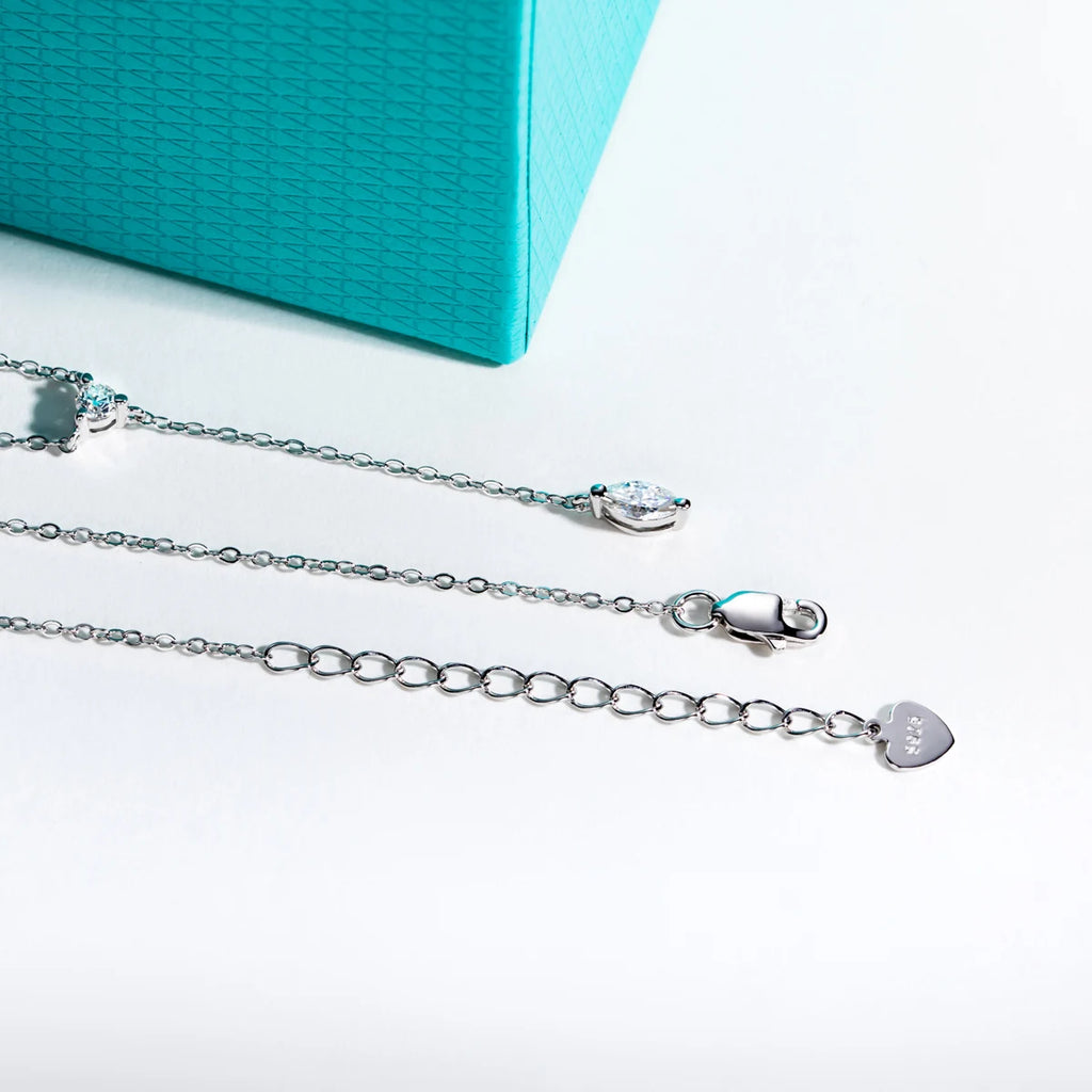 Colar Marquise de Moissanita Navete 0,3ct e Redonda 0,1ct em Prata 925 – Design Clássico 40+5cm