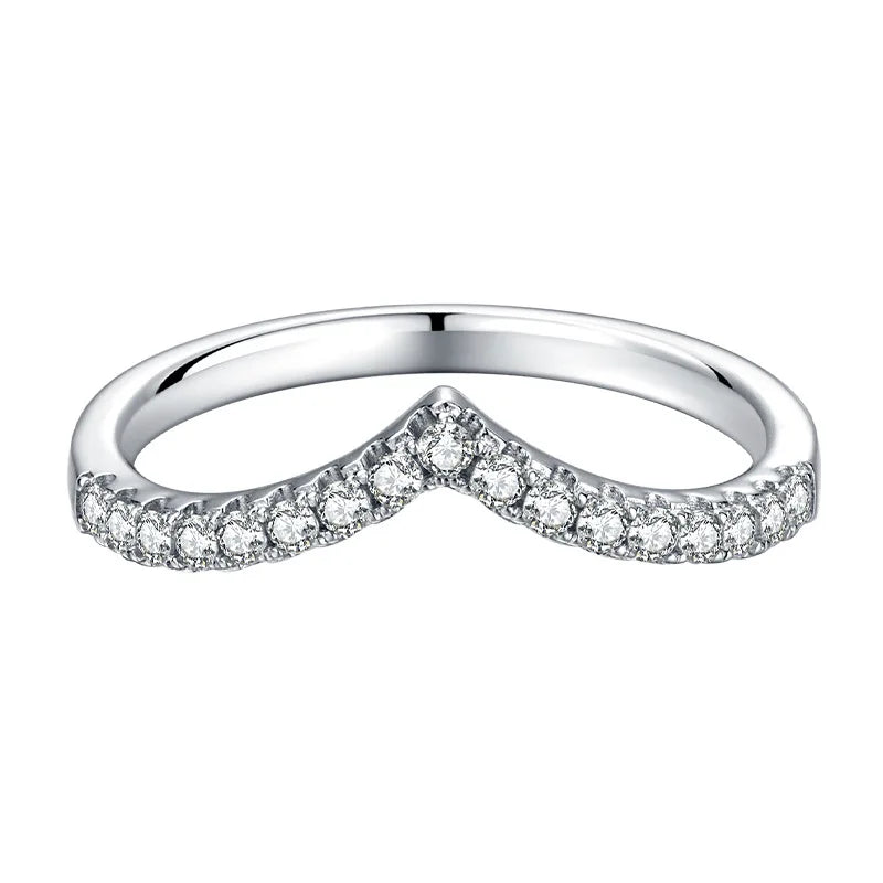 Anel V Row Moissanita D Color em Prata 925 com Banho de Ouro Branco 18K