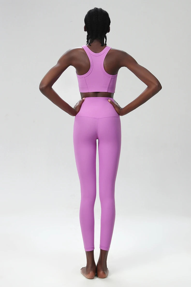 Conjunto Fitness Diamond Ribbed 3 Peças Top Cropped, Legging Anatômica e Blusa de Manga Longa