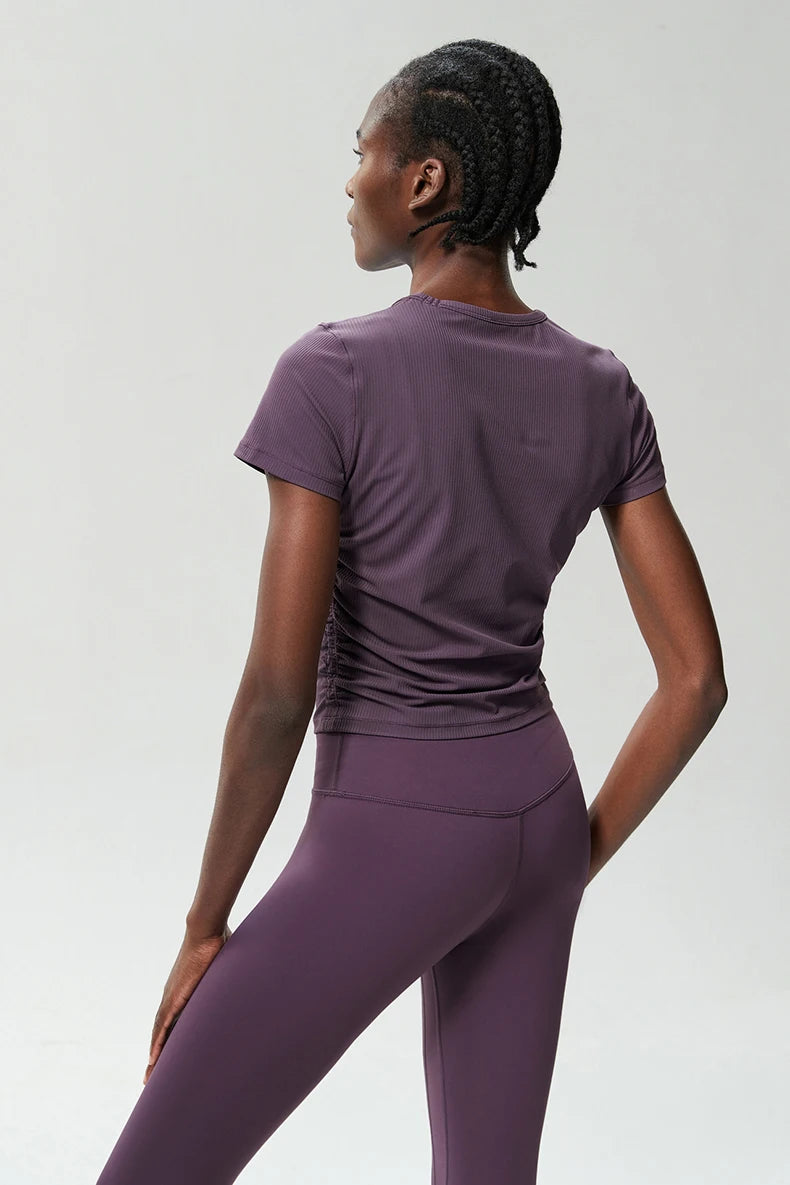 Conjunto Fitness Diamond Quick Dry 2 Peças Camiseta Cropped + Calça Legging - Leveza, Estilo e Praticidade