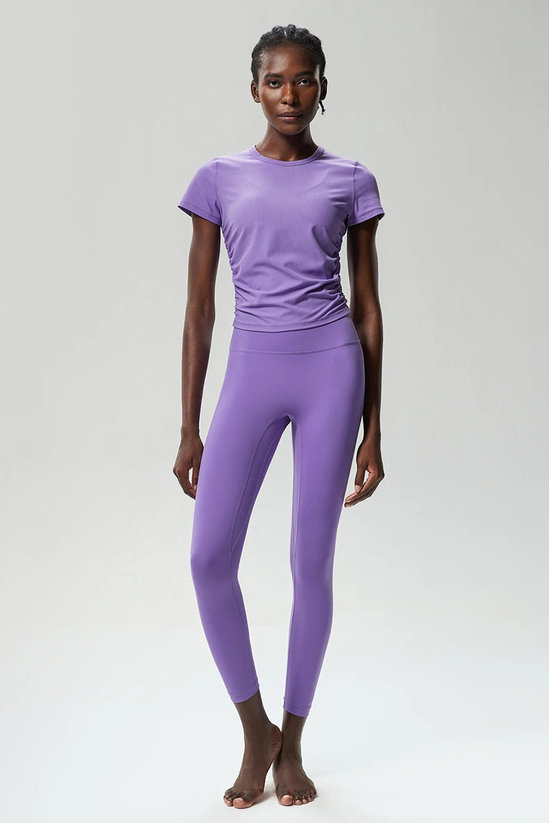 Conjunto Fitness Diamond Quick Dry 2 Peças Camiseta Cropped + Calça Legging - Leveza, Estilo e Praticidade