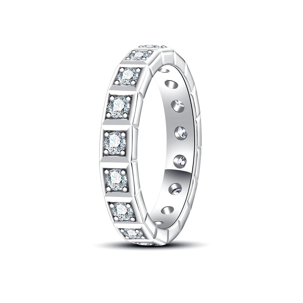 Anel Eternity de Moissanita 2.2mm D Color VVS1 em Prata 925 com Banho de Ouro 18K