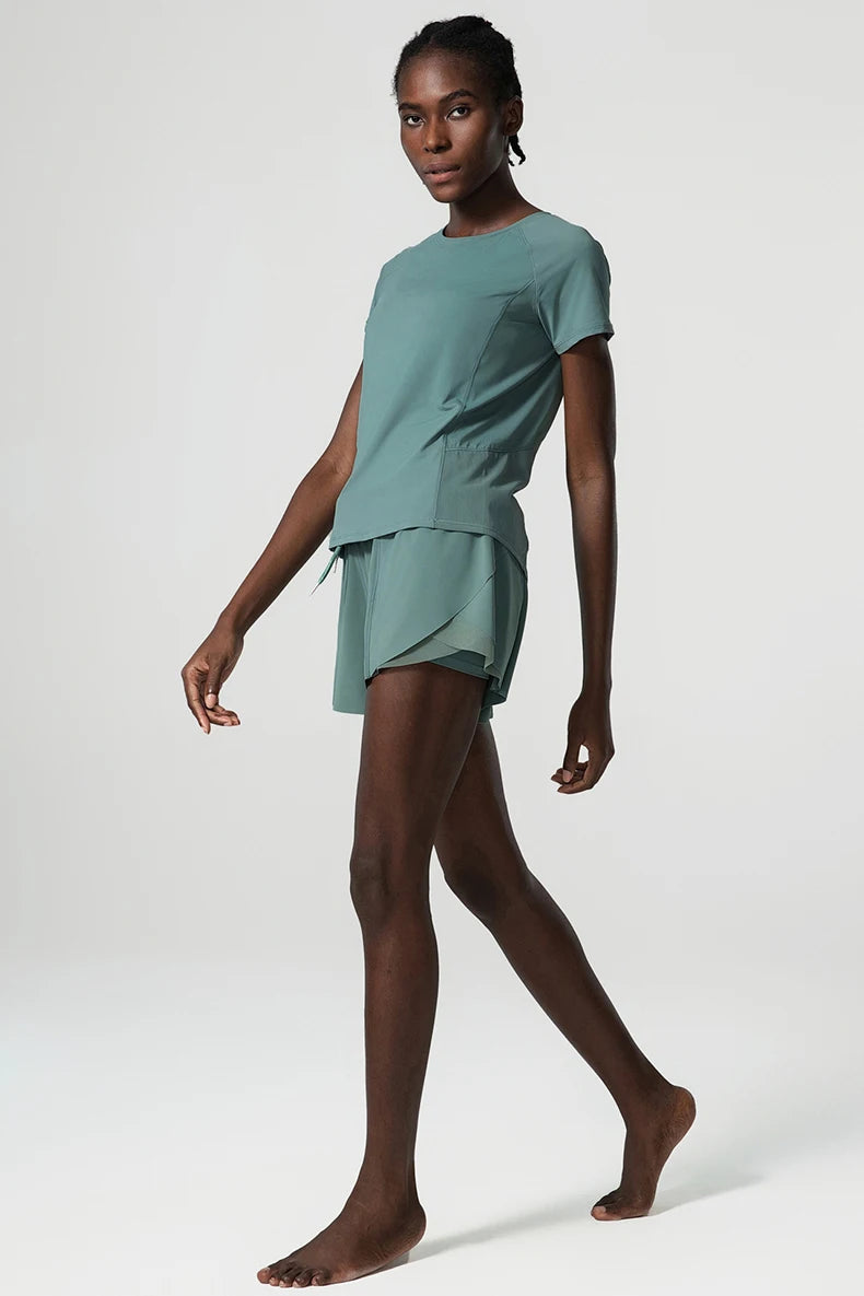 Conjunto Fitness Feminino 2 Peças Fit Diamond – Summer Loose Shorts + Blusa
