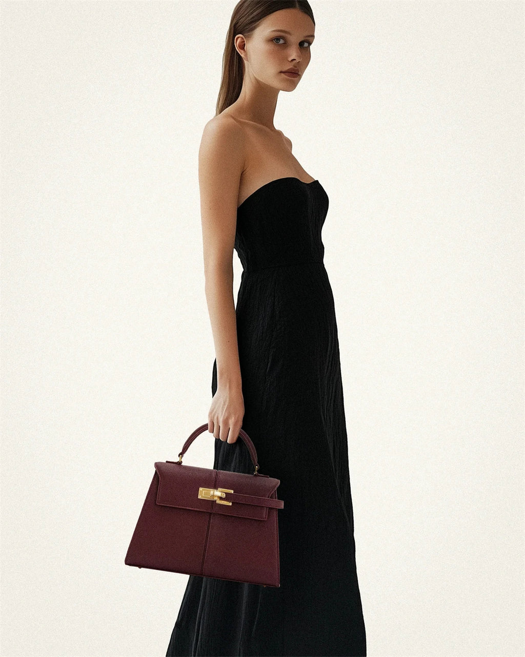 Bolsa Feminina Elise Couro Legitimo – Crossbody Quadrada 2025