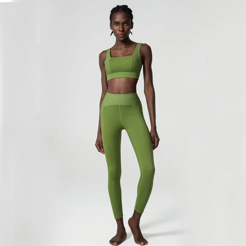 Conjunto Fitness Feminino 2 ou 3 Peças Fit Diamond – Top + Legging + Jaqueta Slim Fit