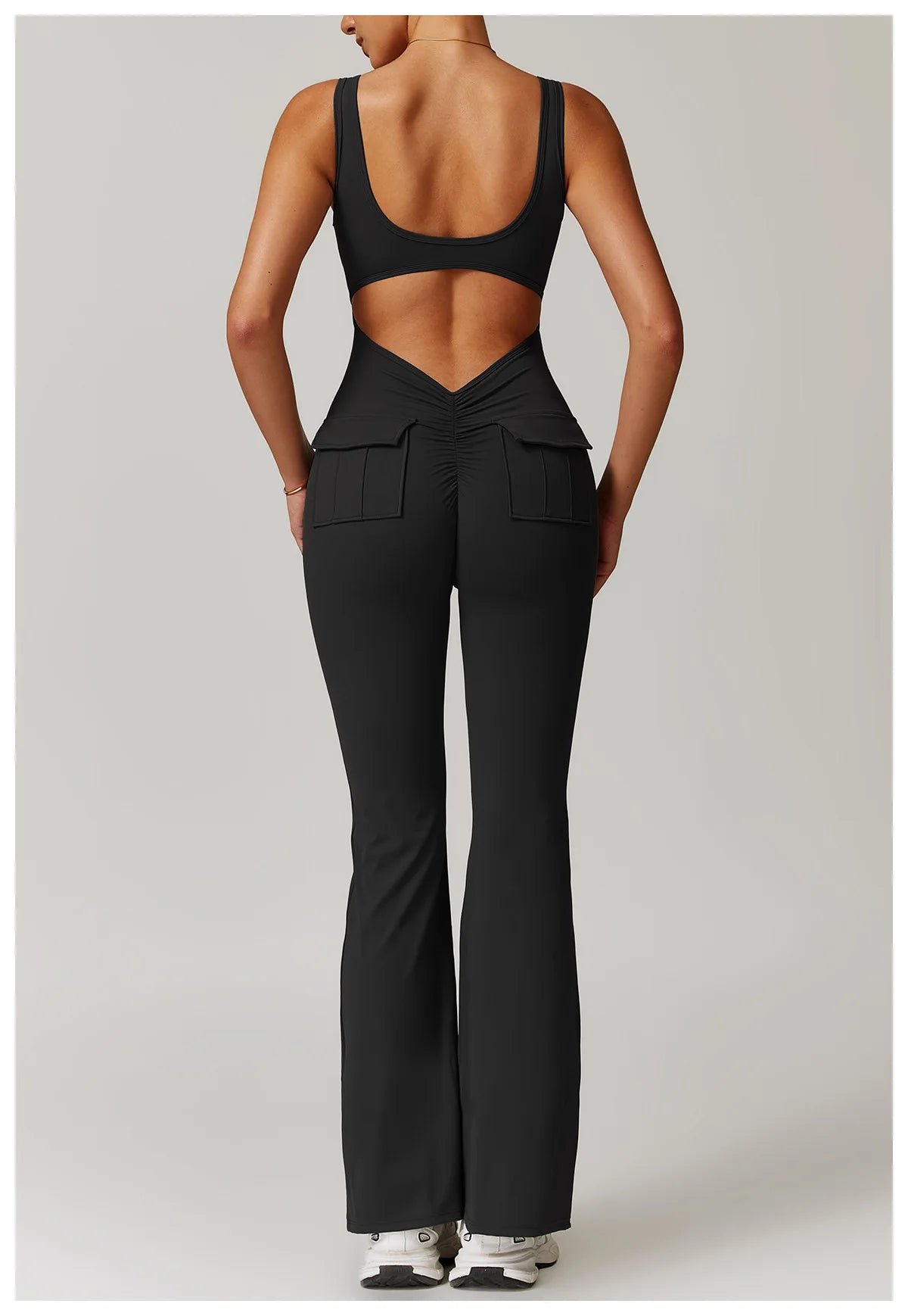 Macacão Fitness Feminino Decote V nas Costas com Bolsos – One Piece | Fit Diamond
