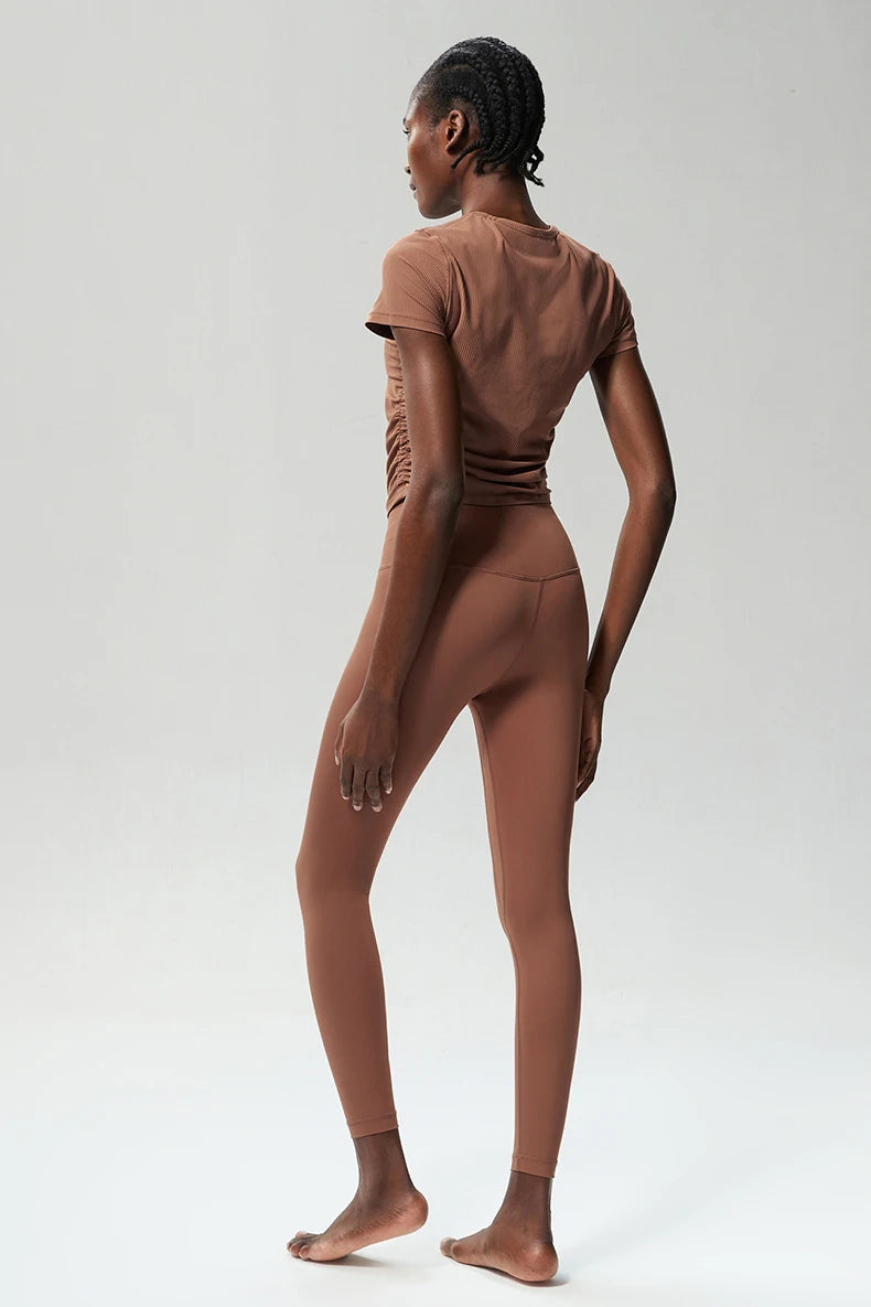 Conjunto Fitness Diamond Quick Dry 2 Peças Camiseta Cropped + Calça Legging - Leveza, Estilo e Praticidade