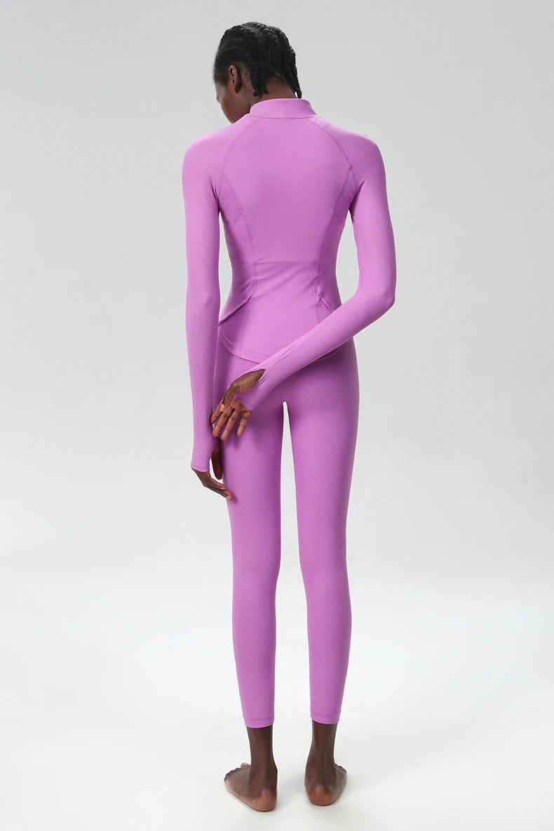 Conjunto Fitness Diamond Ribbed 3 Peças Top Cropped, Legging Anatômica e Blusa de Manga Longa