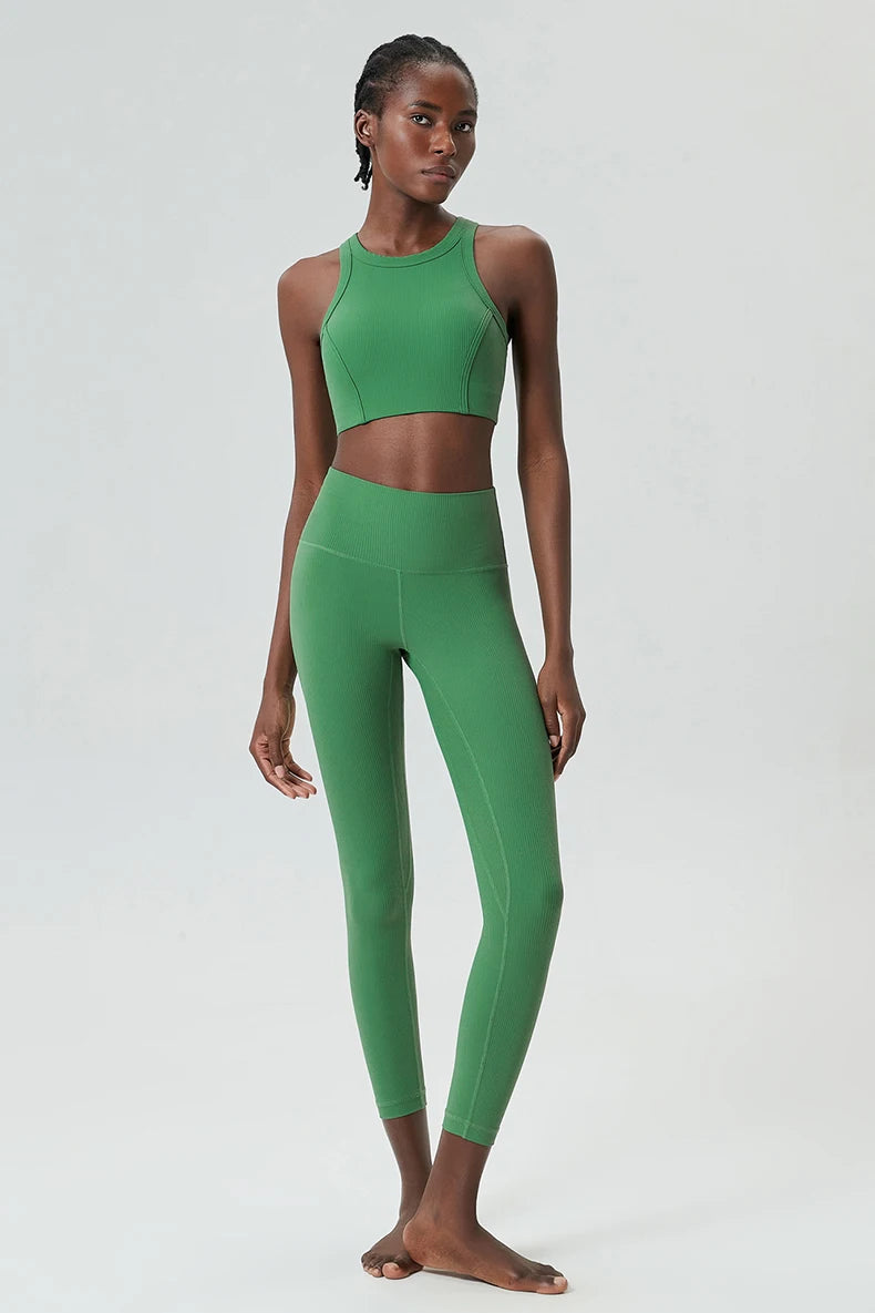 Conjunto Fitness Diamond Ribbed 3 Peças Top Cropped, Legging Anatômica e Blusa de Manga Longa