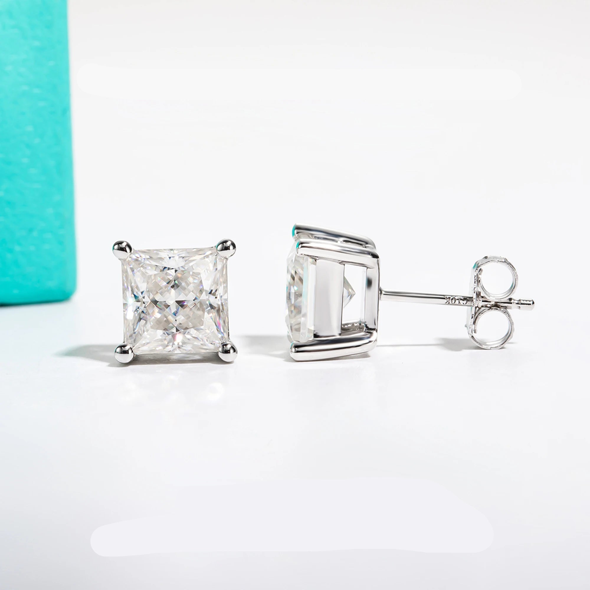Brincos Stud de Moissanita Princess Cut 10K Ouro | 4ct / 2ct / 1.2ct Total – Hipoalergênicos