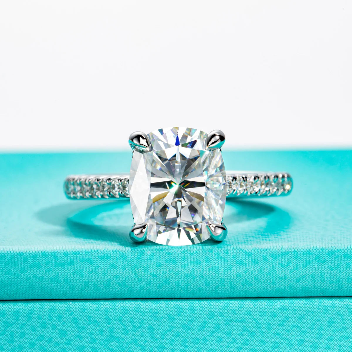 Anel de Noivado Moissanita Cushion Cut 5ct em Prata 925