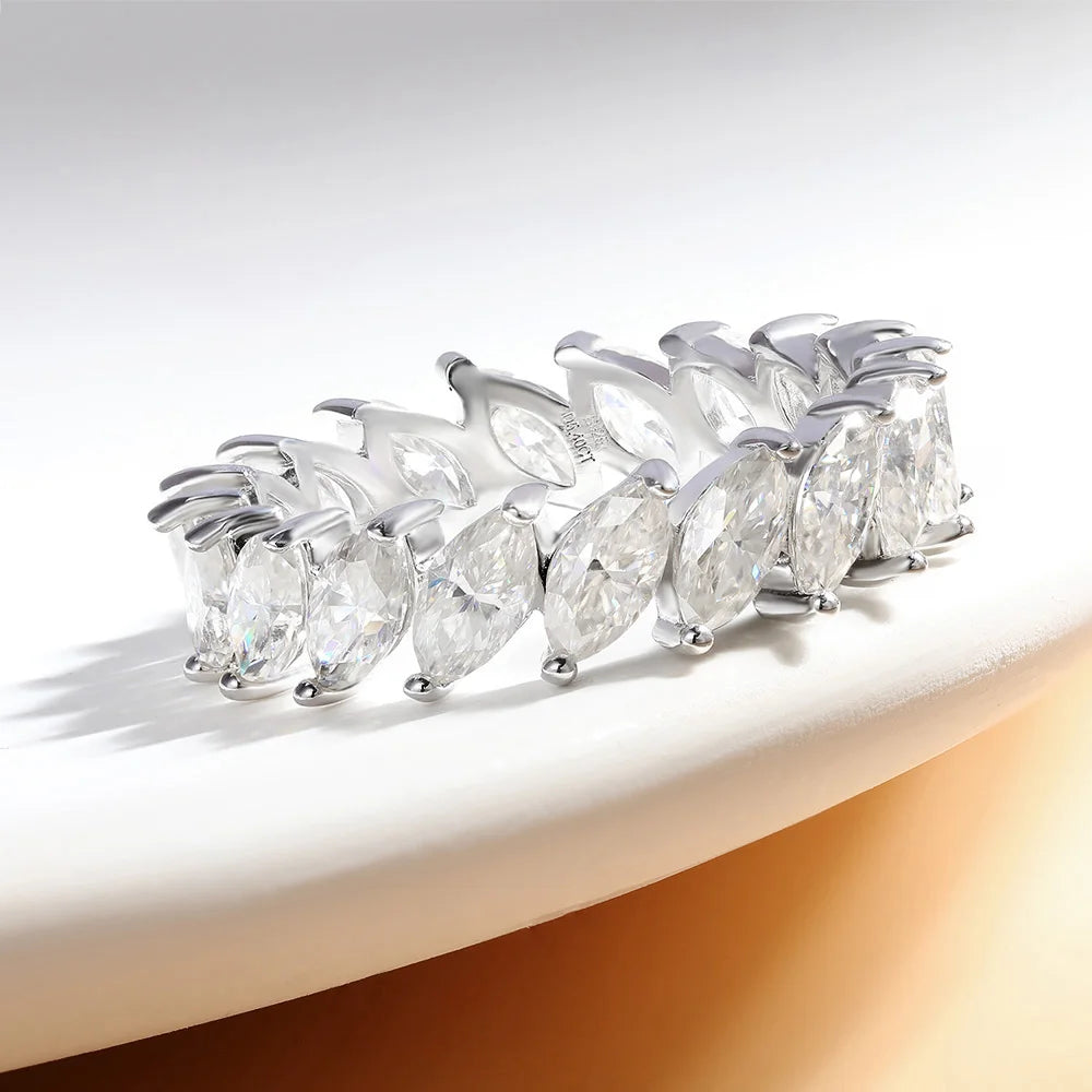 Anel Inteiro de Navetes Eternity Moissanita 3x6mm Marquise em Prata 925 com Certificação GRA