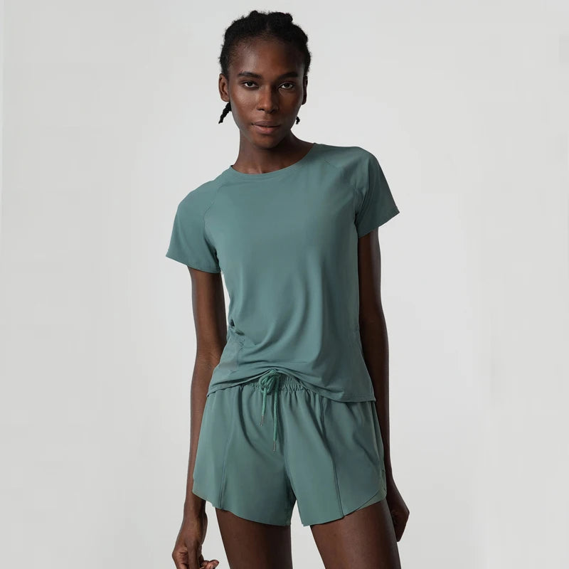 Conjunto Fitness Feminino 2 Peças Fit Diamond – Summer Loose Shorts + Blusa