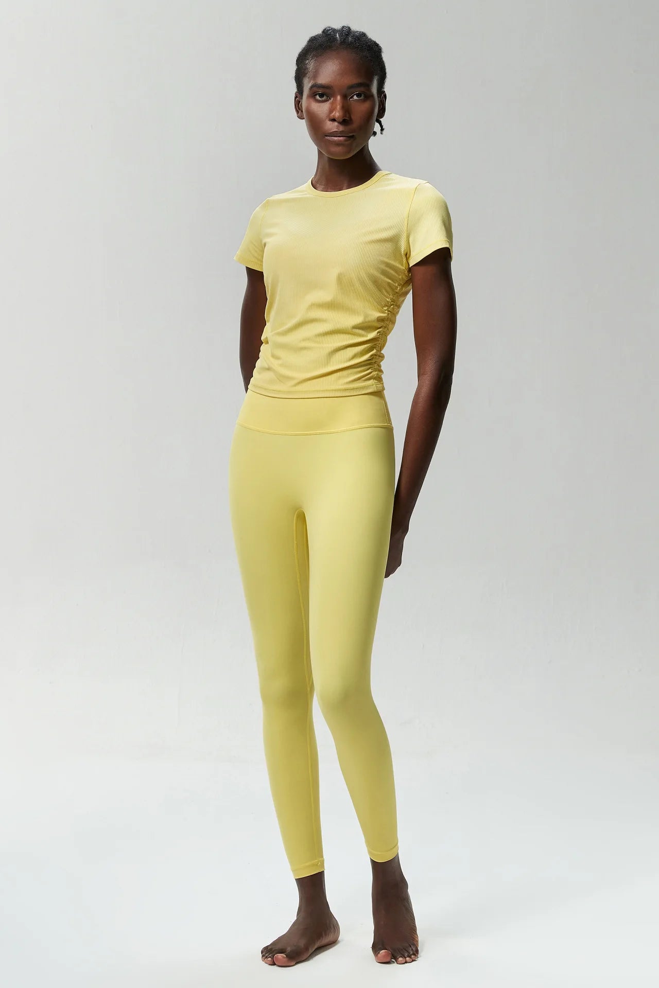 Conjunto Fitness Diamond Quick Dry 2 Peças Camiseta Cropped + Calça Legging - Leveza, Estilo e Praticidade