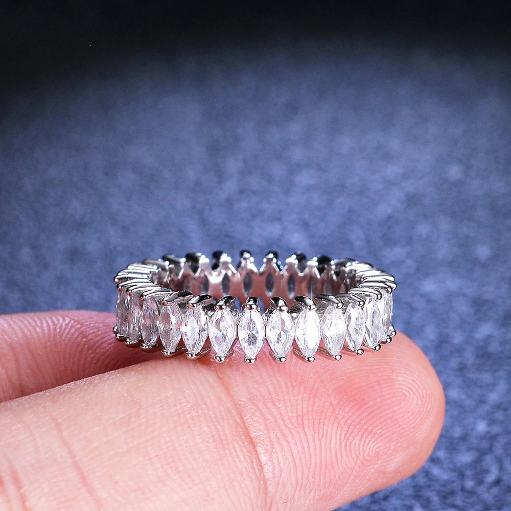 Anel Navetes Eternity Moissanita Marquise 2x4mm ou 3x6mm em Prata 925 com Certificação GRA