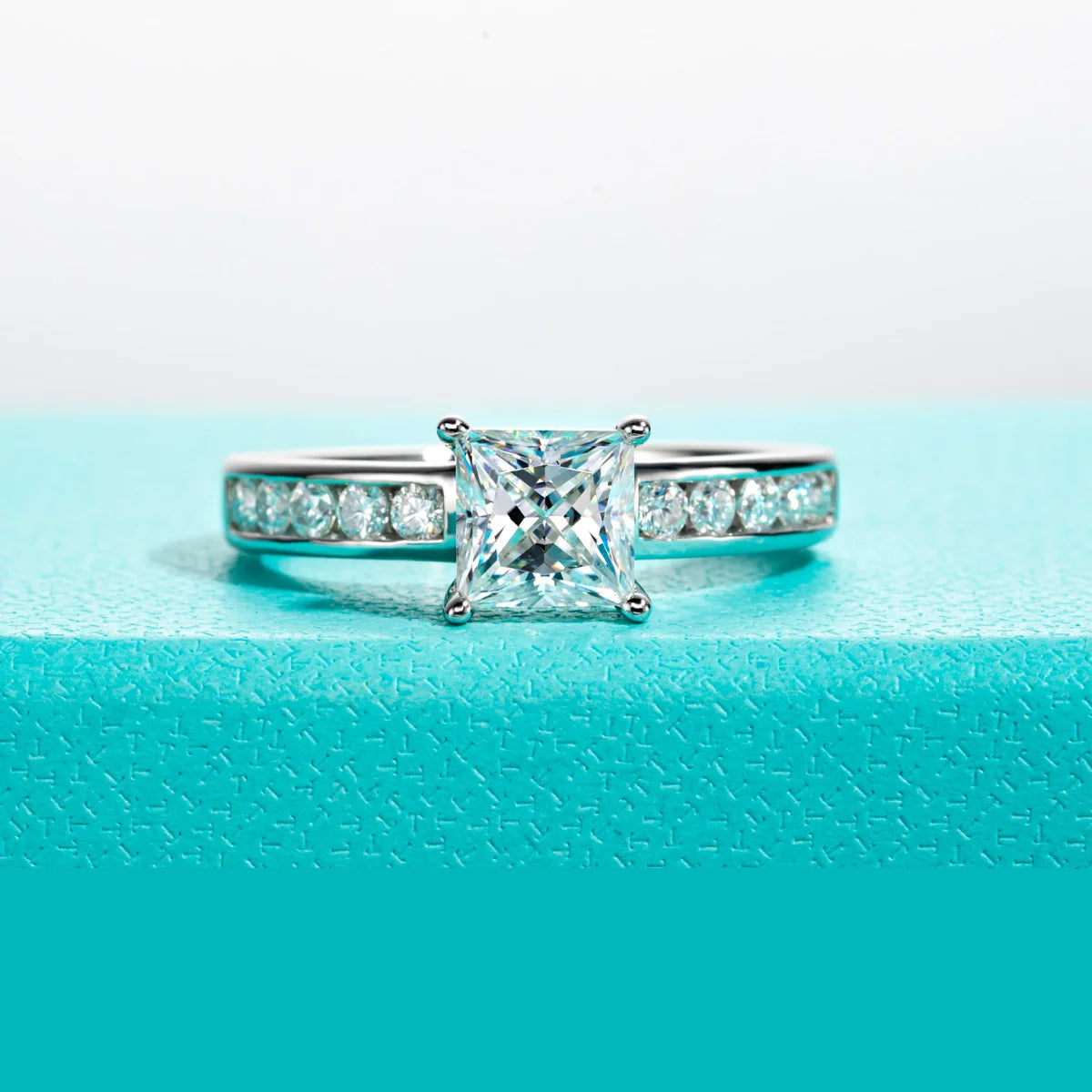 Conjunto de Noivado Moissanita Princess Cut 1.2ct D Color em Prata 925