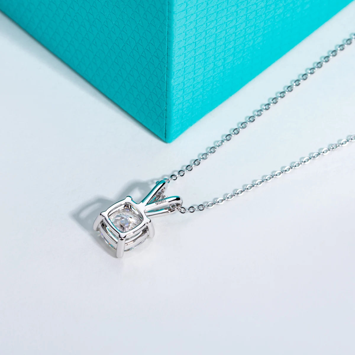 Colar Solitário Moissanita Cushion Cut 2ct/3ct/4.5ct/5ct em Prata 925
