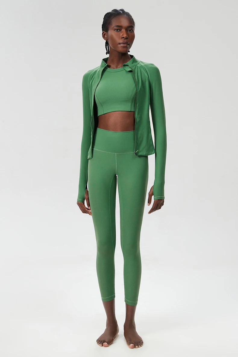 Conjunto Fitness Diamond Ribbed 3 Peças Top Cropped, Legging Anatômica e Blusa de Manga Longa