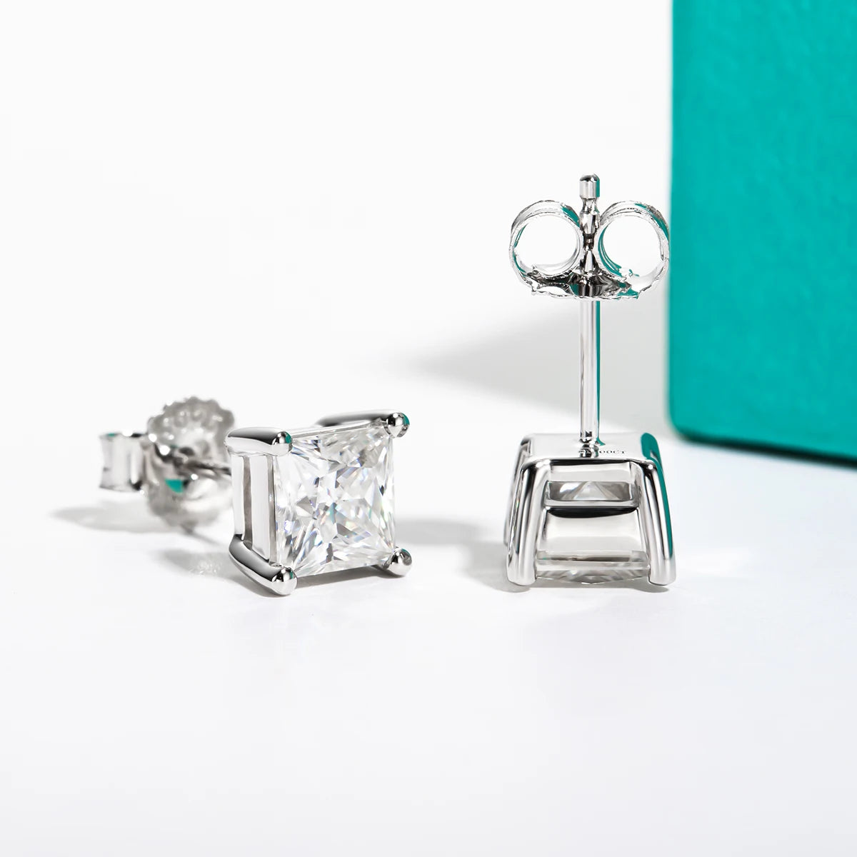 Brincos Stud de Moissanita Princess Cut 10K Ouro | 4ct / 2ct / 1.2ct Total – Hipoalergênicos