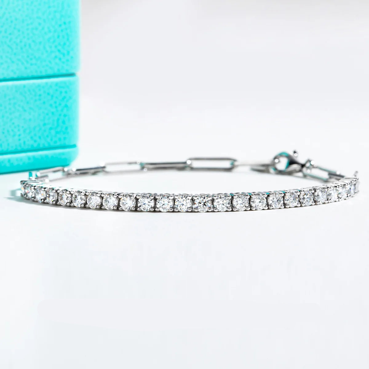 Pulseira Riviera Tennis de Moissanitas 3mm D Color em Prata 925 com Banho de Ouro 18K – Ajustável