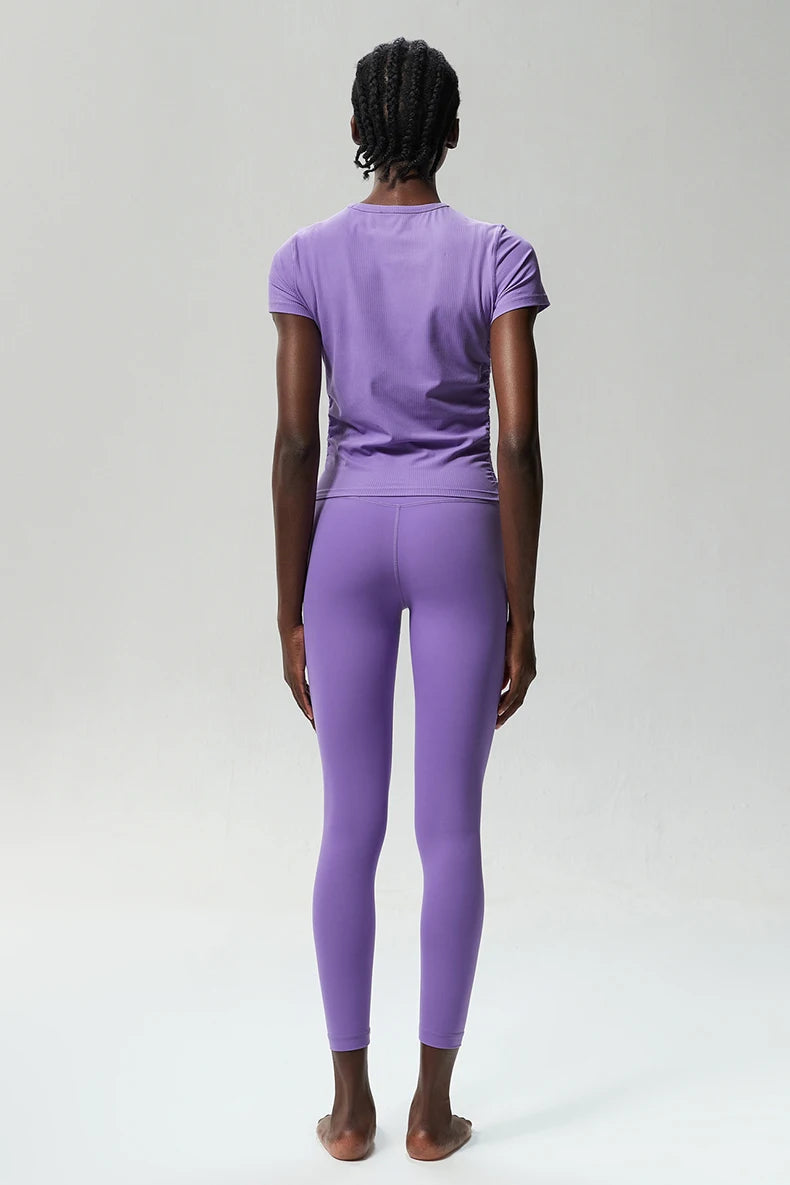 Conjunto Fitness Diamond Quick Dry 2 Peças Camiseta Cropped + Calça Legging - Leveza, Estilo e Praticidade