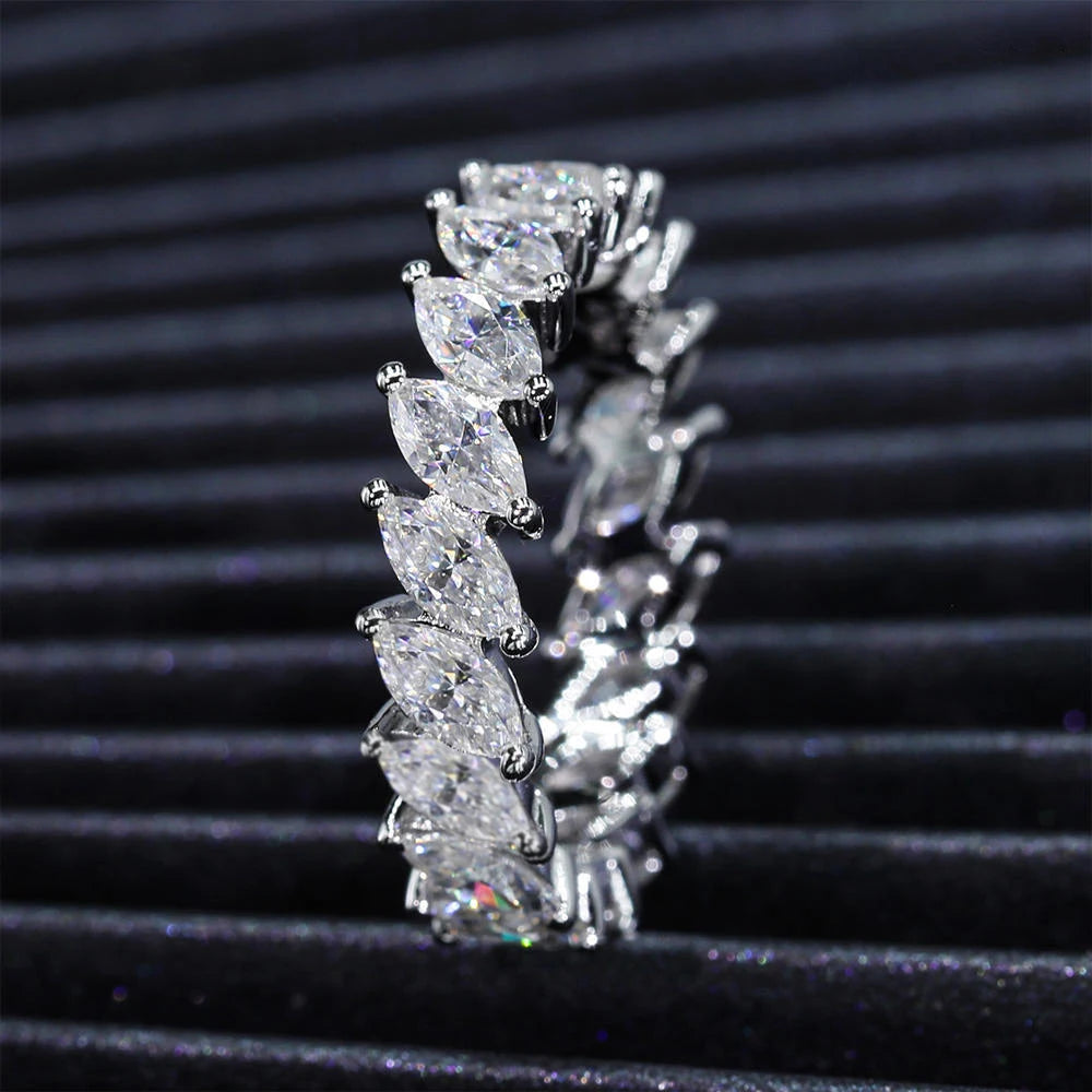 Anel Inteiro de Navetes Eternity Moissanita 3x6mm Marquise em Prata 925 com Certificação GRA