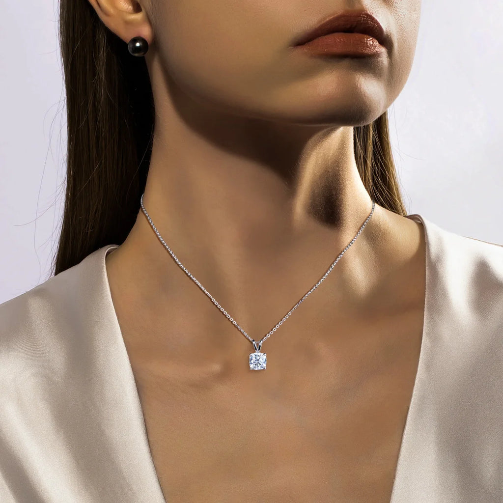 Colar Solitário Moissanita Cushion Cut 2ct/3ct/4.5ct/5ct em Prata 925