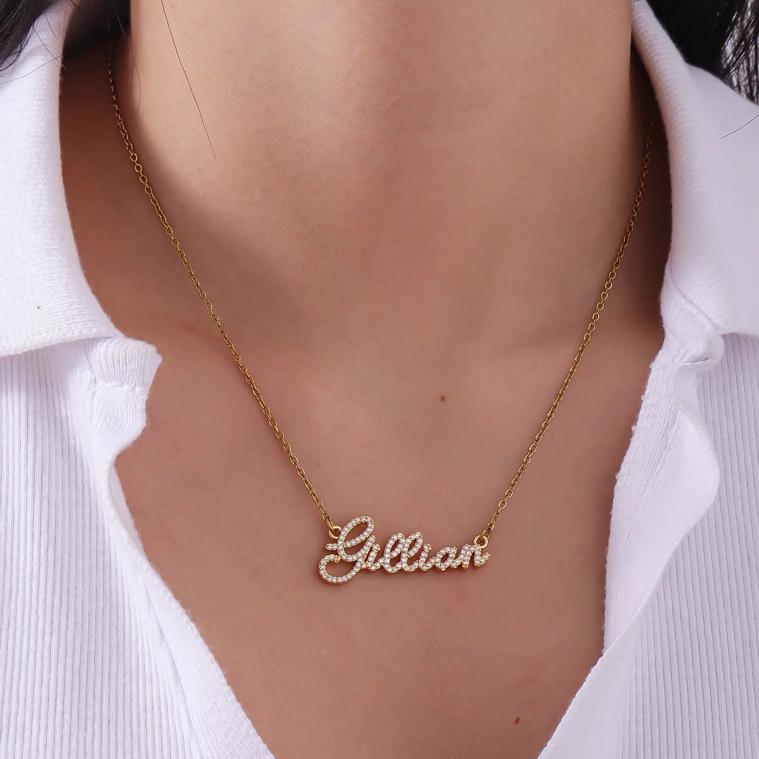 Colar com Nome Personalizado e Letras Cravejadas de Zircônias em Aço Inoxidável Banhado a Ouro 18K